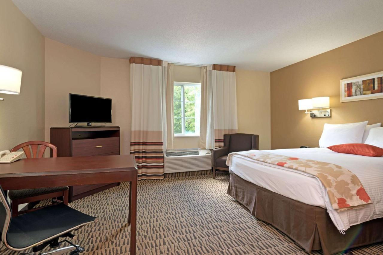 Mainstay Suites Detroit Farmington Hills Zewnętrze zdjęcie