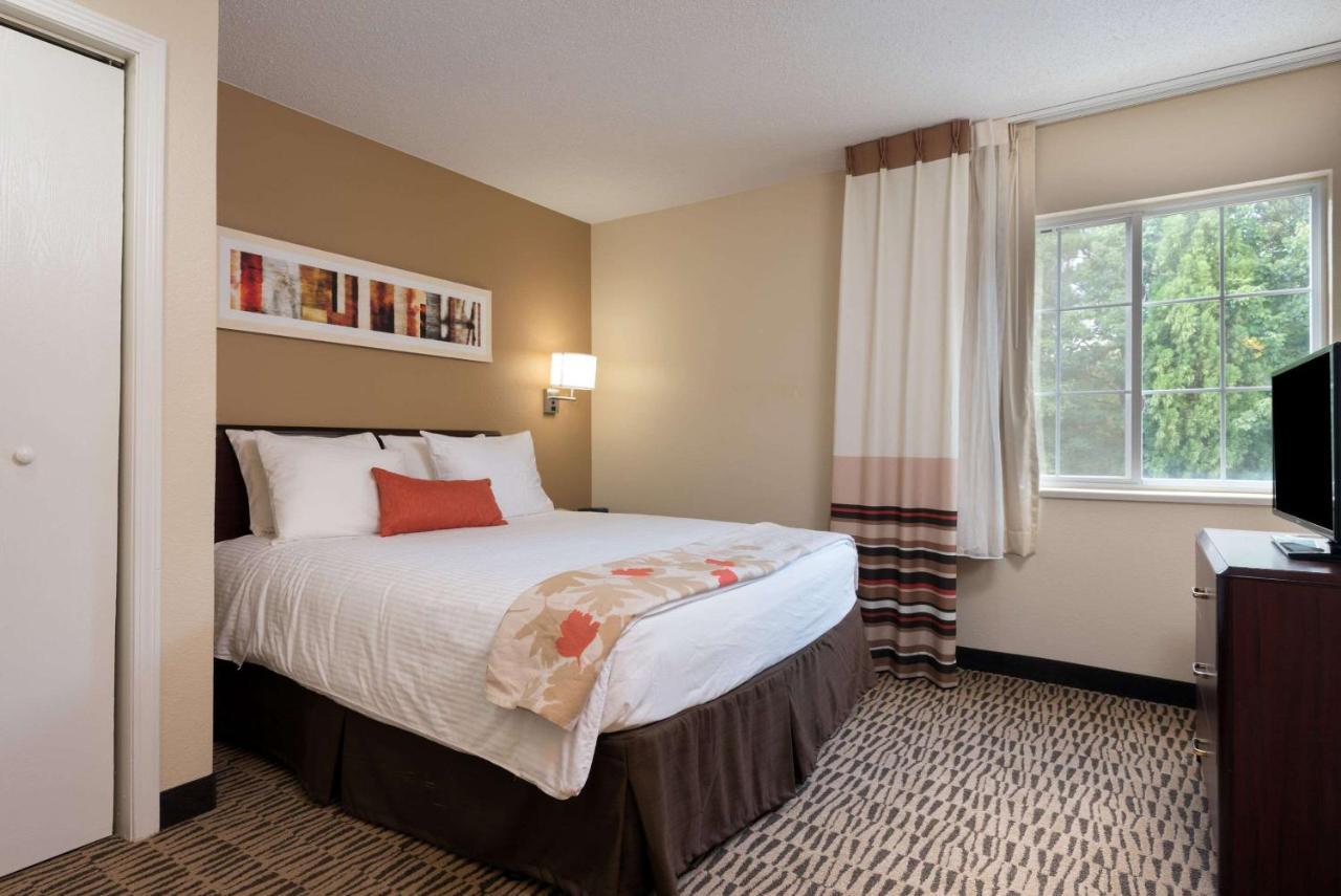Mainstay Suites Detroit Farmington Hills Zewnętrze zdjęcie