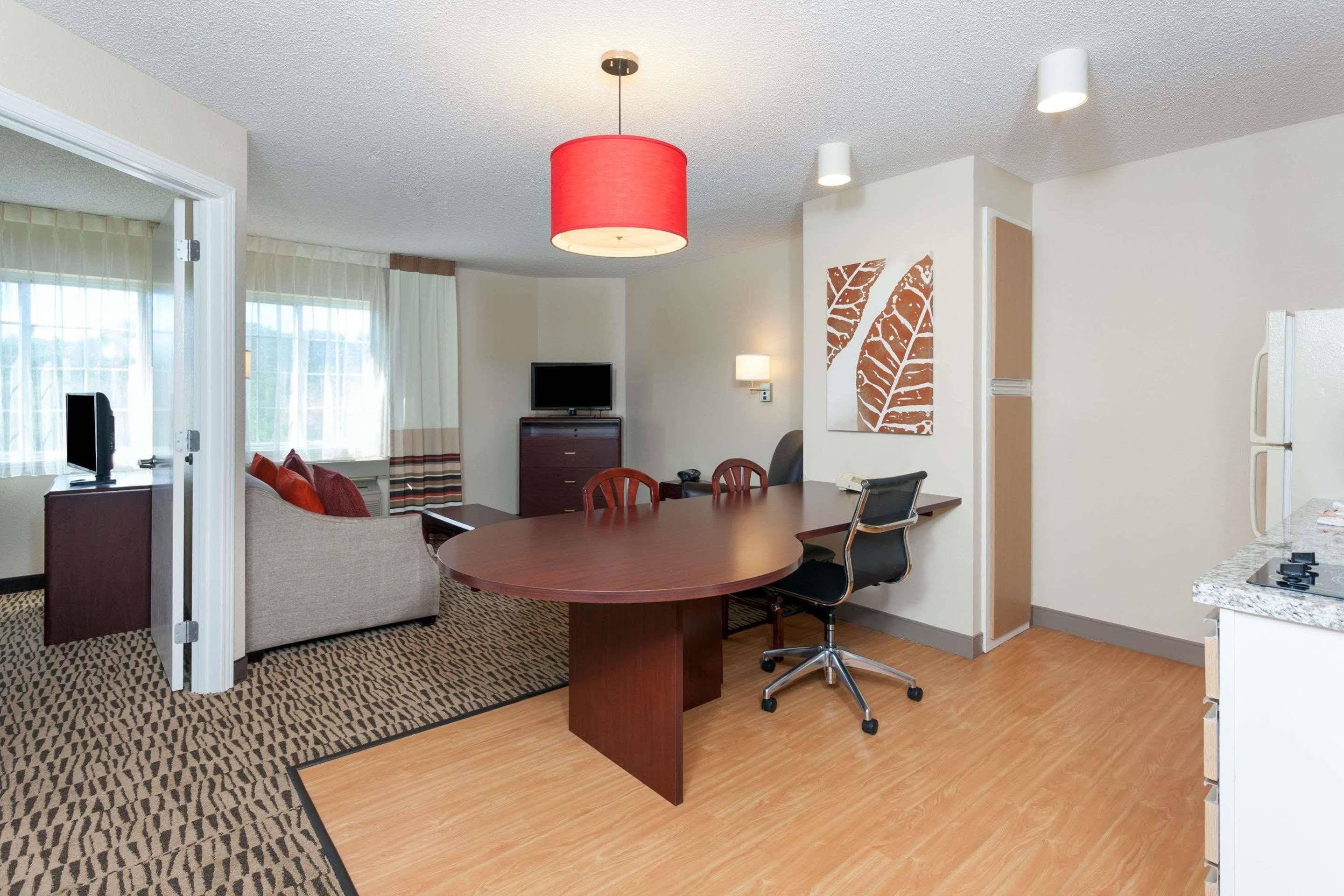 Mainstay Suites Detroit Farmington Hills Zewnętrze zdjęcie