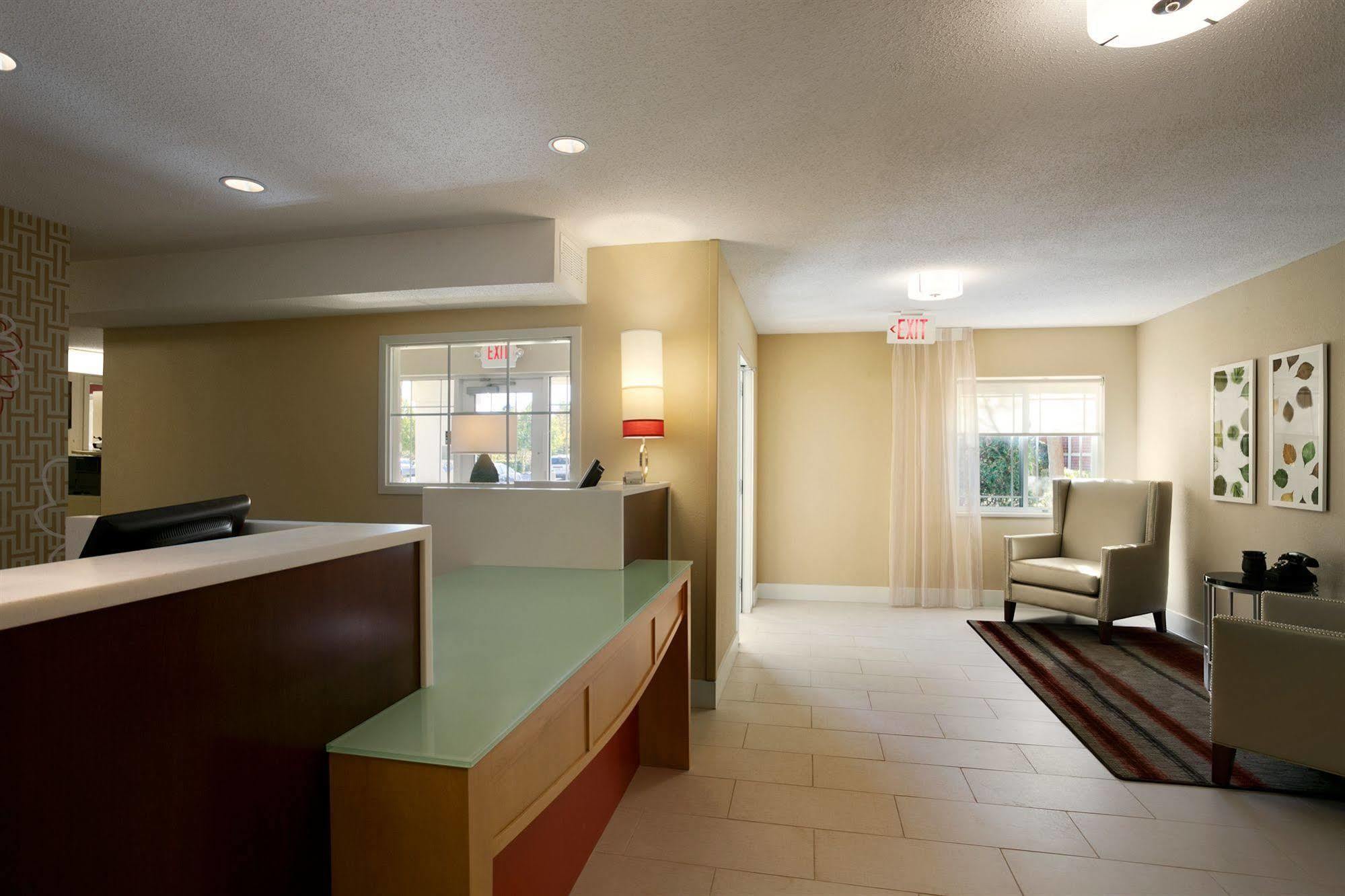 Mainstay Suites Detroit Farmington Hills Zewnętrze zdjęcie